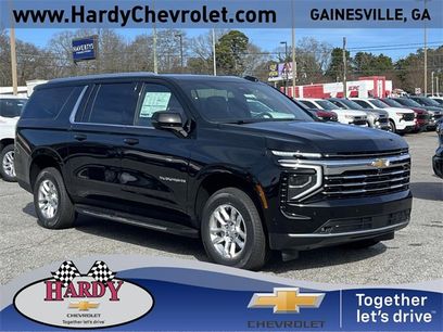 New 2026 Chevrolet Suburban LT w/ Comfort Package