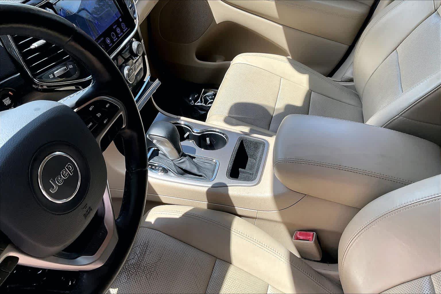 Used 2019 Jeep Grand Cherokee Limited w/ Luxury Group II RWD image 17