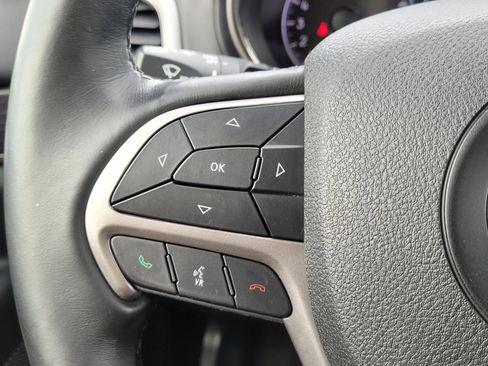 Used 2018 Jeep Grand Cherokee High Altitude AWD/4WD image 9