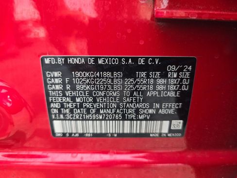 Certified 2025 Honda HR-V Sport image 30