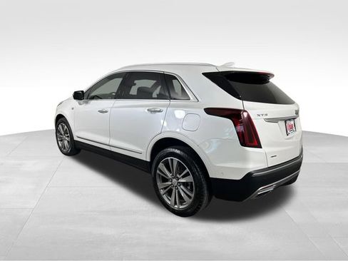 Used 2021 Cadillac XT5 Premium Luxury w/ Platinum Package AWD/4WD image 4