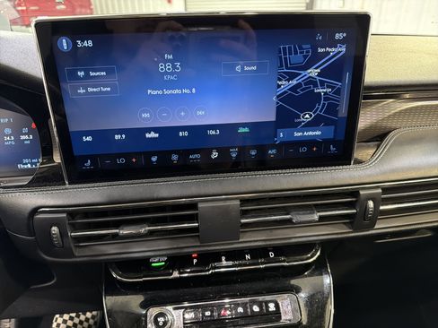 Used 2023 Lincoln Corsair Reserve w/ Equipment Group 201A FWD image 16