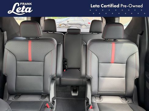 Used 2025 Chevrolet Traverse RS w/ LPO, Floor Liner Package FWD image 26