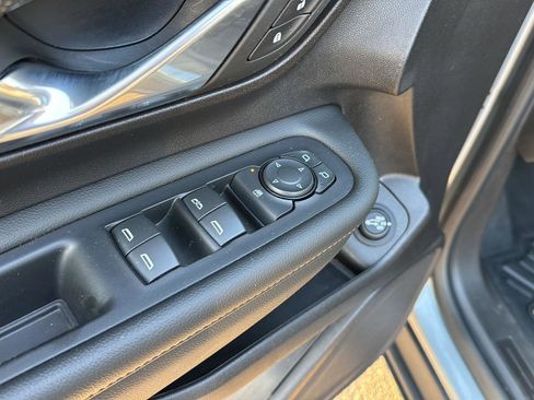 Used 2024 GMC Terrain AT4 image 31