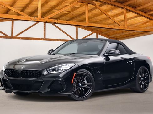 Used 2022 BMW Z4 sDrive30i w/ Premium Package RWD image 2