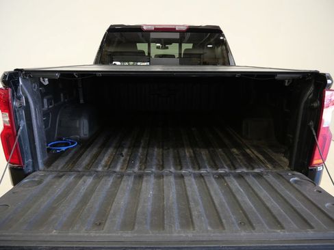 Used 2021 Chevrolet Silverado 1500 LT Trail Boss w/ Convenience Package II AWD/4WD image 24