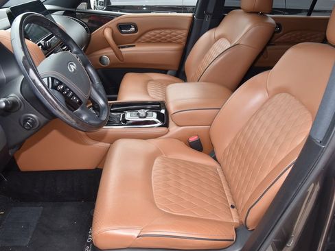 Used 2024 INFINITI QX80 Sensory RWD image 9