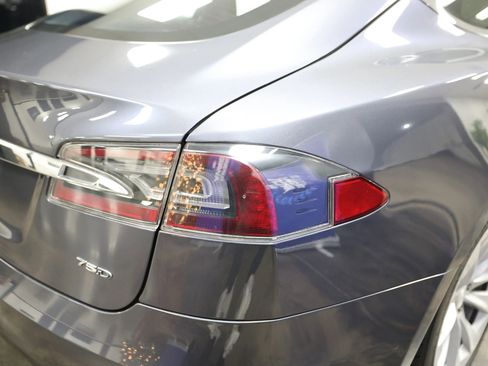 Used 2018 Tesla Model S 75D image 17