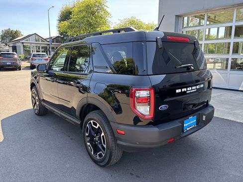 Used 2023 Ford Bronco Sport Outer Banks AWD/4WD image 3