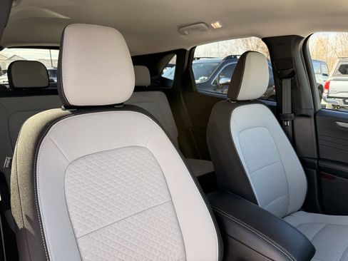 Used 2024 Ford Escape Active image 45