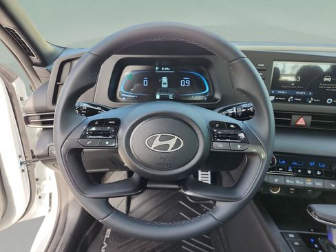 New 2026 Hyundai Elantra SEL Sport Premium FWD image 10