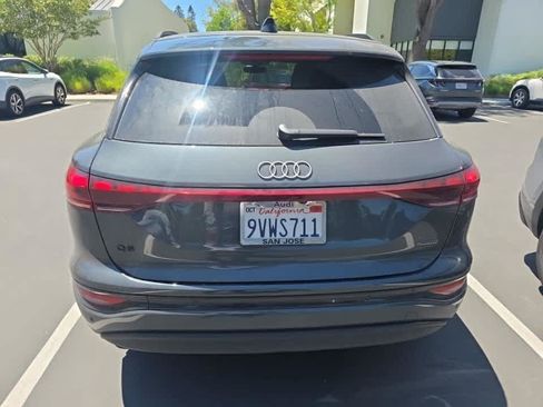 Used 2025 Audi Q6 e-tron Premium Plus w/ Premium Plus AWD/4WD image 5