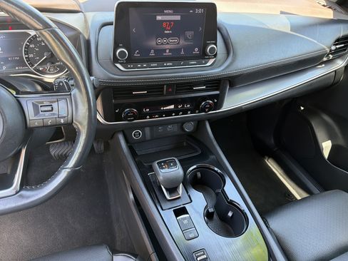 Used 2023 Nissan Rogue SV w/ SV Premium B Package FWD image 28