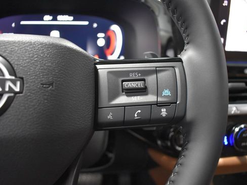 New 2026 Nissan Pathfinder Platinum AWD/4WD image 30