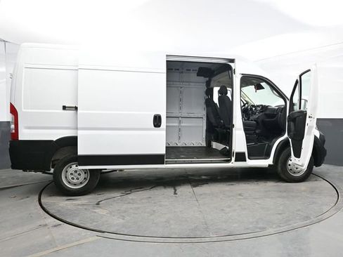 Used 2024 RAM ProMaster 2500 w/ Convenience Group FWD image 45