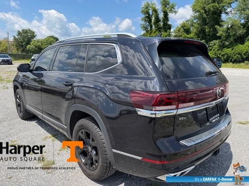 Used 2024 Volkswagen Atlas SEL Premium R-Line AWD/4WD image 3