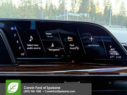 Used 2022 Cadillac Escalade ESV Luxury image 32