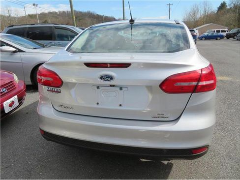 Used 2015 Ford Focus SE image 34
