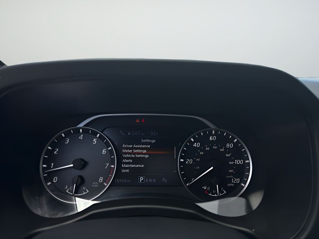 Certified 2025 Nissan Frontier SV RWD image 24