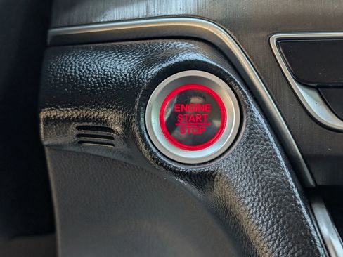 Used 2019 Honda Accord LX image 23