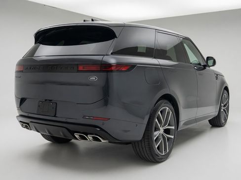 Used 2023 Land Rover Range Rover Sport First Edition AWD/4WD image 4