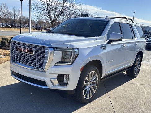 Used 2024 GMC Yukon Denali w/ Max Trailering Package image 12