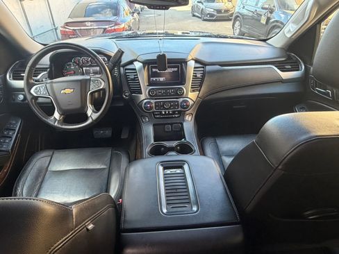 Used 2016 Chevrolet Suburban LT image 32