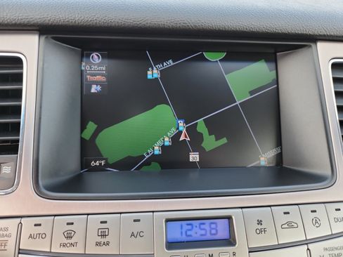 Used 2011 Hyundai Genesis 3.8 w/ Technology Pkg 4 image 28