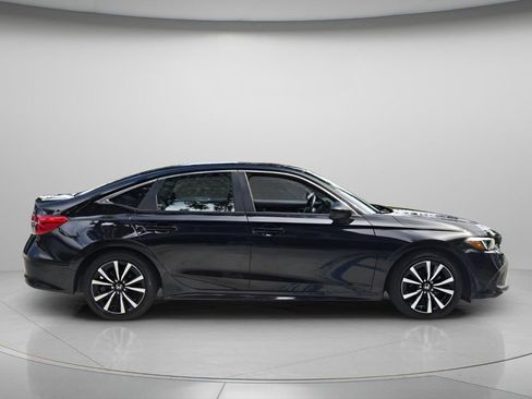 Certified 2024 Honda Civic EX image 3