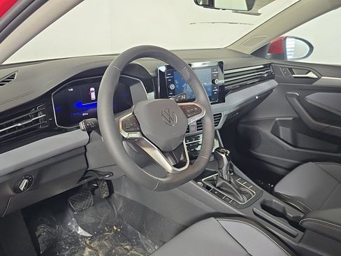 New 2026 Volkswagen Jetta SE FWD image 28