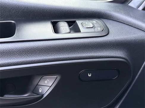 Used 2024 Mercedes-Benz Sprinter 2500 image 18