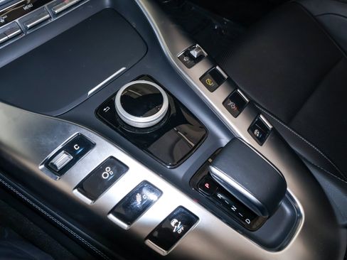 Used 2021 Mercedes-Benz AMG GT Roadster image 30