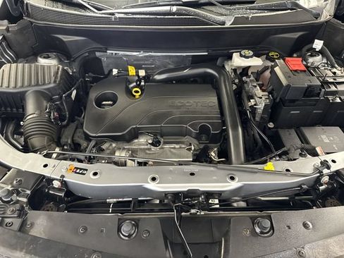 Certified 2025 Chevrolet Equinox LT w/ Safety and Technology Package FWD image 30