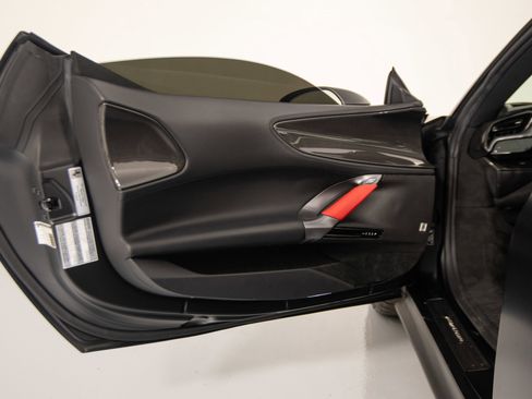 Certified 2024 Ferrari SF90 Spider AWD/4WD image 18