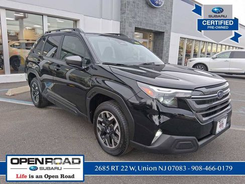 Certified 2025 Subaru Forester Premium image 1