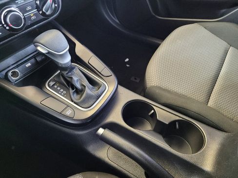 Used 2023 Kia Soul LX w/ LX Technology Package FWD image 26