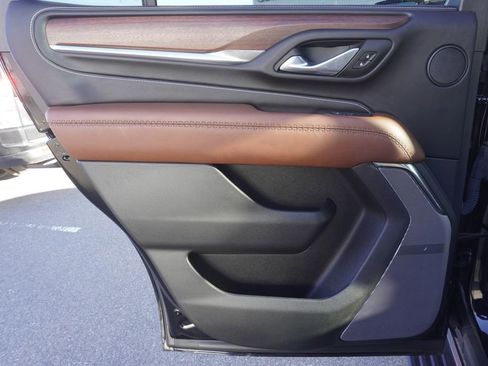 Used 2024 GMC Yukon Denali Ultimate image 28