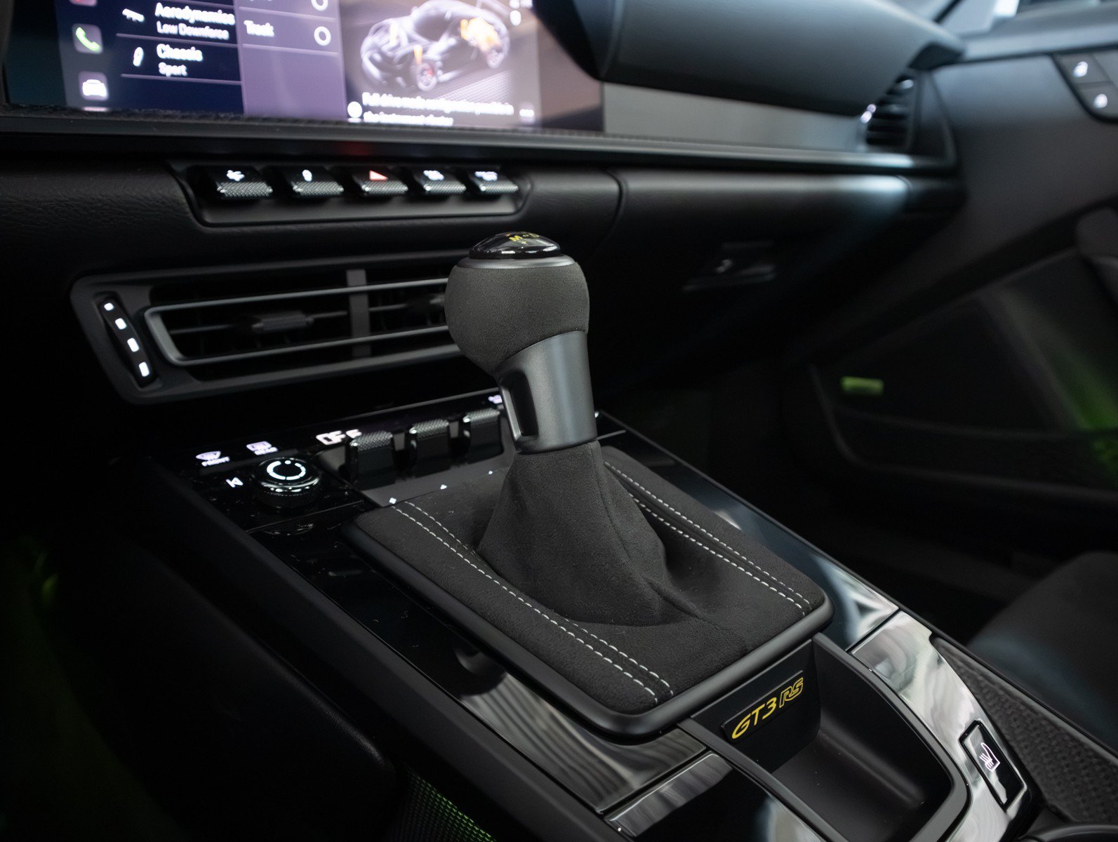 Certified 2024 Porsche 911 GT3 RS RWD image 17