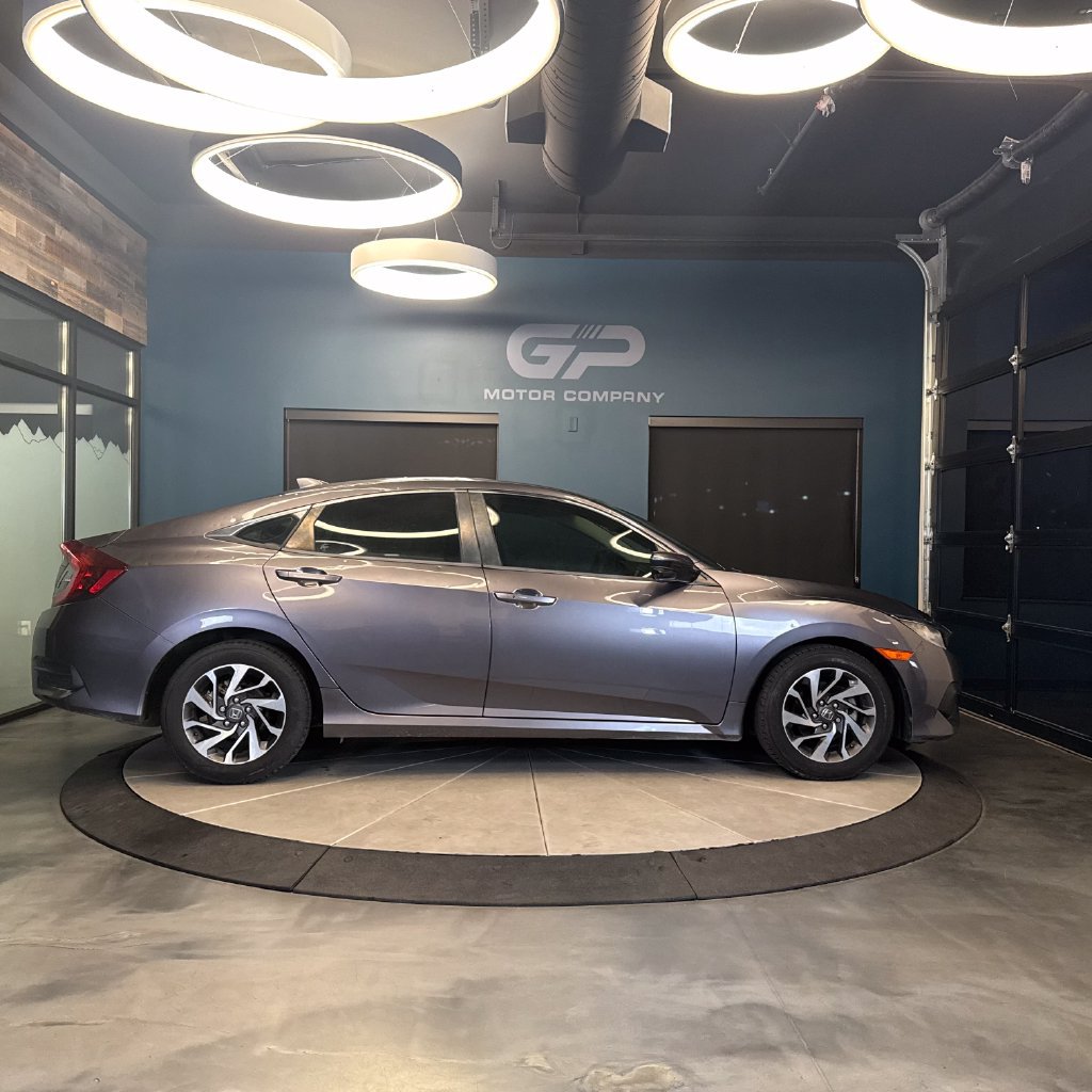 Used 2017 Honda Civic EX image 2