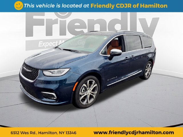Used 2025 Chrysler Pacifica Pinnacle FWD 360° Tour