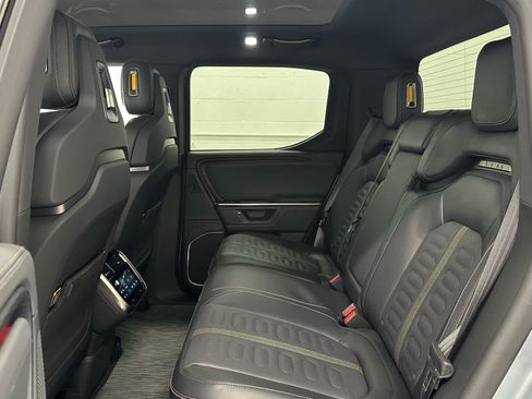 Used 2025 Rivian R1T Adventure Dual AWD/4WD image 15