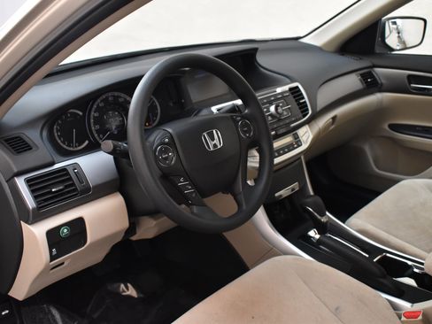 Used 2013 Honda Accord LX image 16