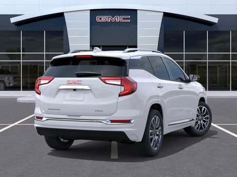 New 2024 GMC Terrain Denali AWD/4WD image 4