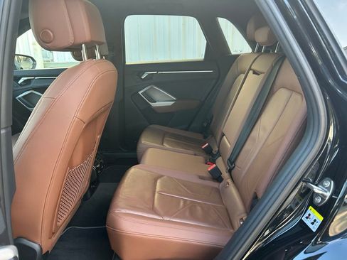 Used 2022 Audi Q3 2.0T Premium Plus w/ Premium Plus Package image 47