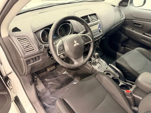 Used 2015 Mitsubishi Outlander Sport ES image 31