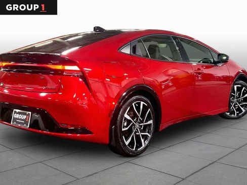 Used 2024 Toyota Prius Prime FWD image 25