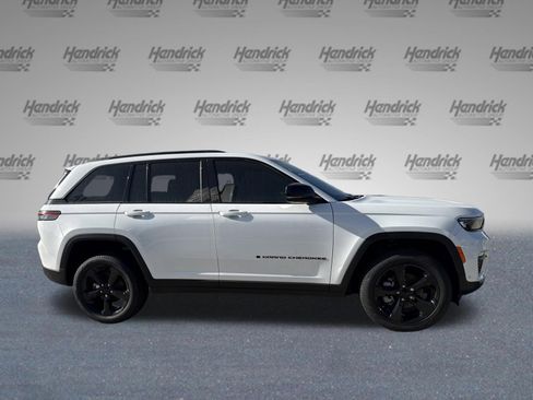 New 2025 Jeep Grand Cherokee Limited w/ Luxury Tech Group II RWD image 9
