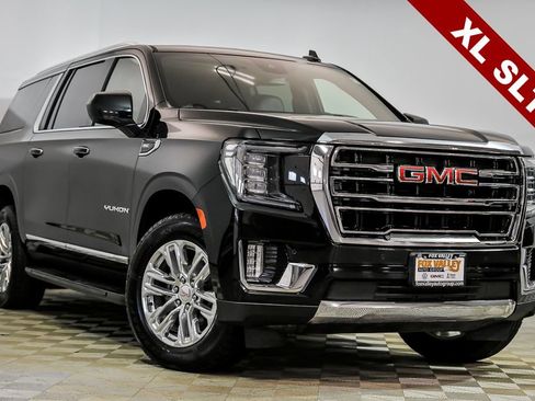 Used 2023 GMC Yukon XL SLT AWD/4WD image 1