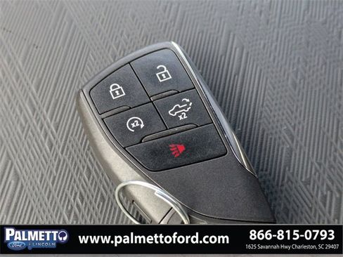 Used 2024 GMC Sierra 1500 AT4X image 29