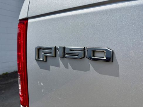 Used 2015 Ford F150 XLT w/ Equipment Group 302A Luxury AWD/4WD image 13